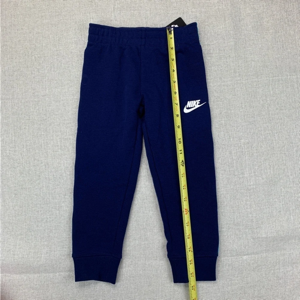 Nike Little Boys Sweatshirt and Pants, 2 Piece Set Size 4